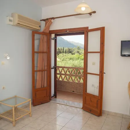 Anemomylos - Private Pool, Family Escape, By Zantewize * Vasilikí