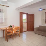 Apartment Anemomylos - Private Pool, Family Escape, By Zantewize
