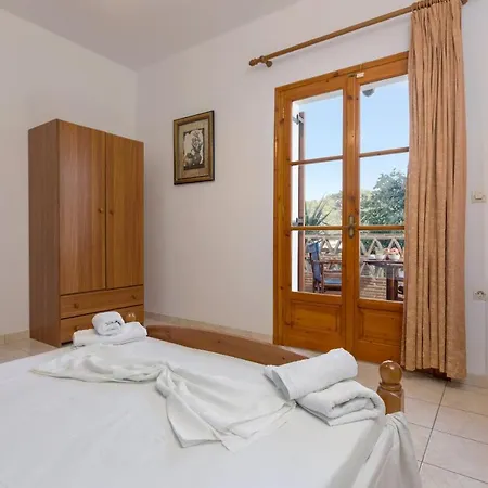 Apartament Anemomylos - Private Pool, Family Escape, By Zantewize