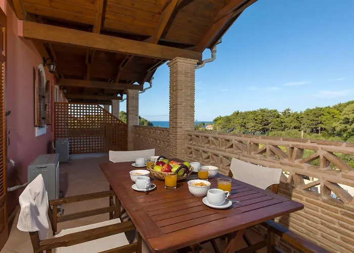 Apartment Anemomylos - Private Pool, Family Escape, By Zantewize *