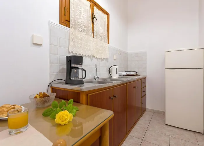 Anemomylos - Private Pool, Family Escape, By Zantewize Apartment